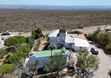 CASA 3 DORMITORIOS CON VISTA PANORAMICA A LA CIUDAD