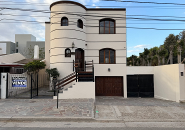 CASA DE 3 DORMITORIOS A METROS DEL MAR