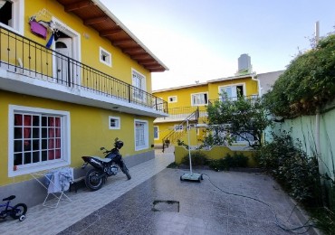 CASA 2 DORMITORIOS + COMPLEJO DE 4 DEPARTAMENTOS